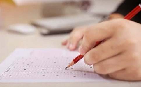 2015年国考笔试行测备考:黑白叠加规律