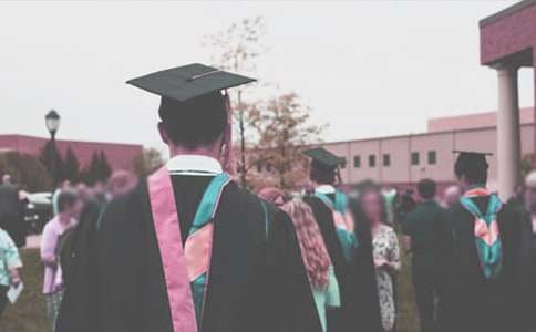 3篇关于大学毕业季的文章摘录