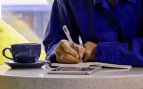 《天才在左疯子在右》读后感800字