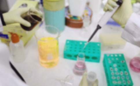 非常精美的化学元素周期表手抄报图片