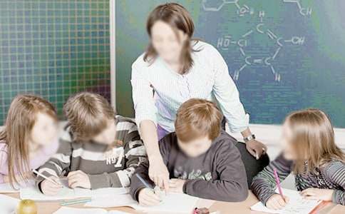 《有的人》优质教学设计【表格式】