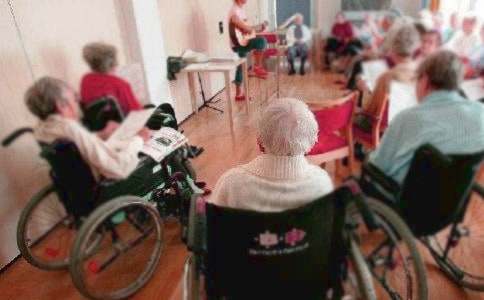 2015敬老院活动总结