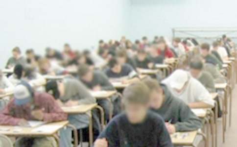 关于考试的个性签名