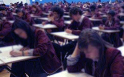 2016小学期中考试总结发言稿