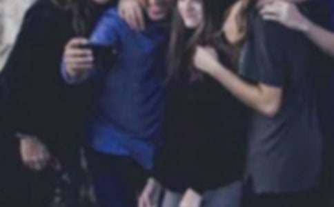 2017开展“1+100”团干部集中服务青年月活动简报范文