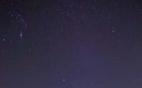 《宇宙里有些什么》教案汇总