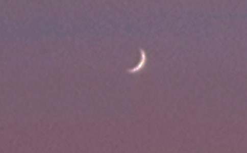 描写月亮作文200字