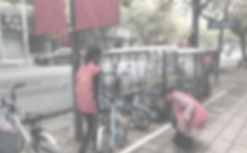 二年级描写志愿者的作文